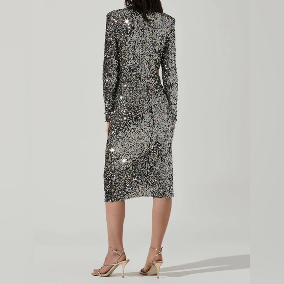ASTR Sylvina Sequin Slit Long Sleeve Cutout Midi-Dress L Nordstrom Saks Revolve - Picture 5 of 12